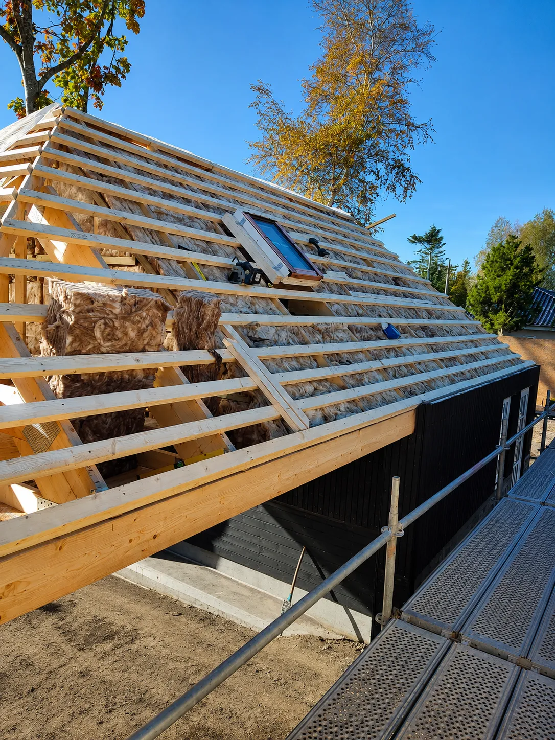 Thatched Roof Construction – NorthReed Project
